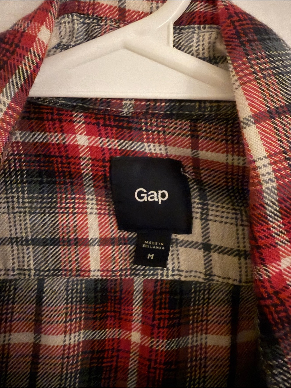 GAP Men's Red and Blue Plaid Button-Down Shirt - Picture 2 of 6